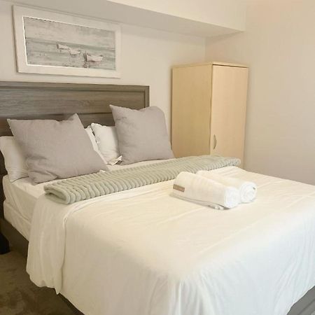 Clementina Suite Ottawa Exteriör bild