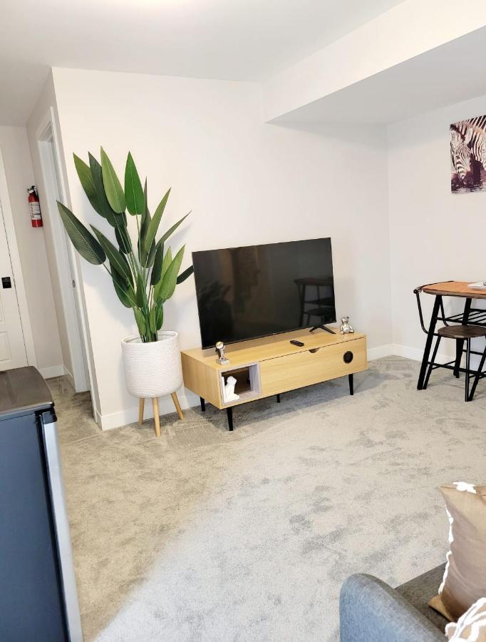 Clementina Suite Ottawa Exteriör bild