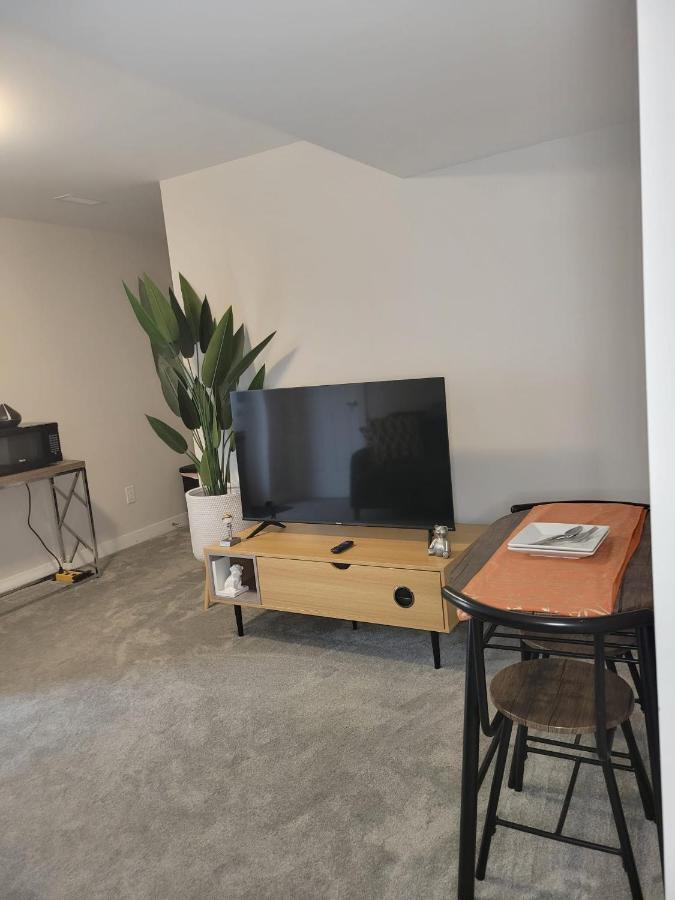 Clementina Suite Ottawa Exteriör bild